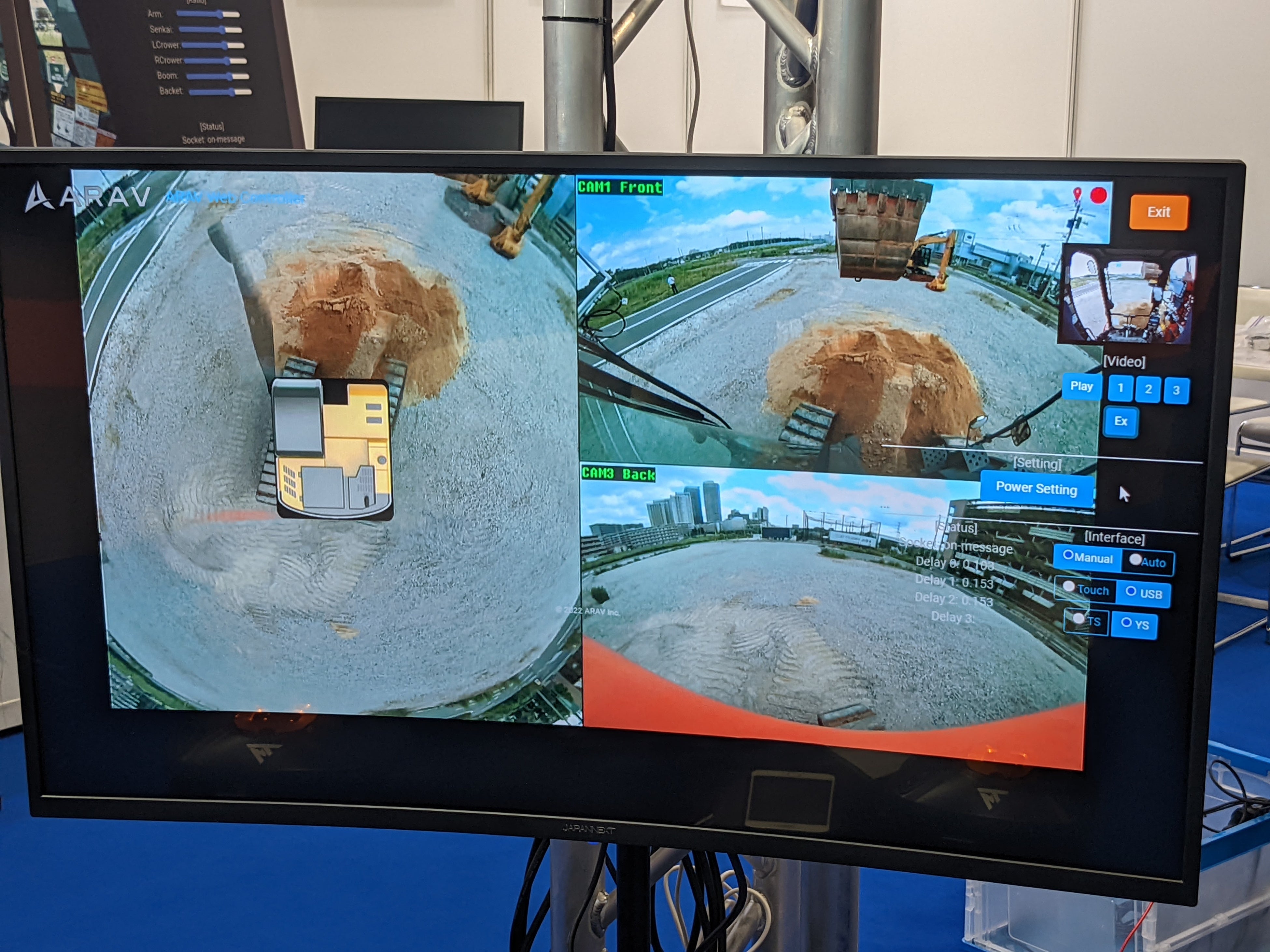 サラウンドビューシステムを内蔵。事故発生リスクを大きく低減。