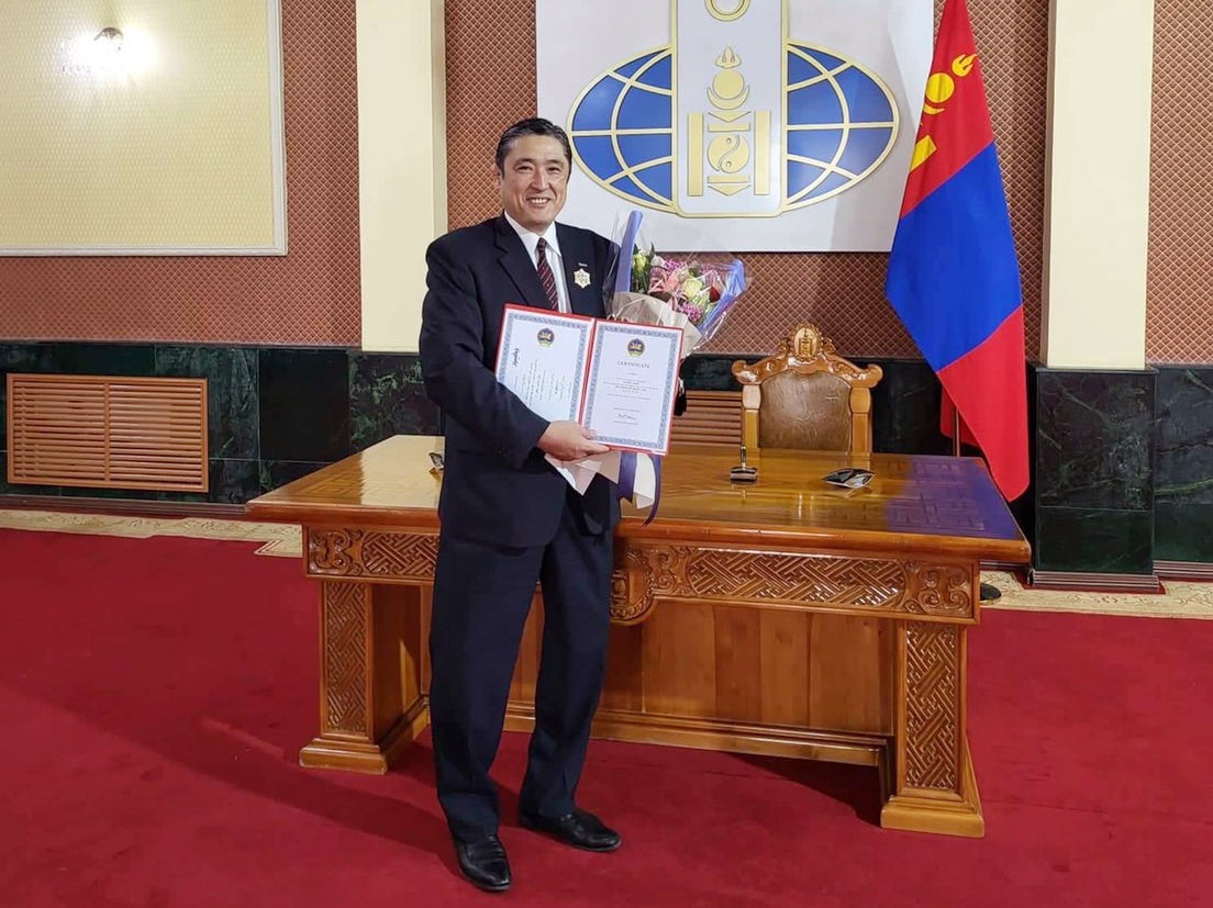 北極星勲章を受章した亀井