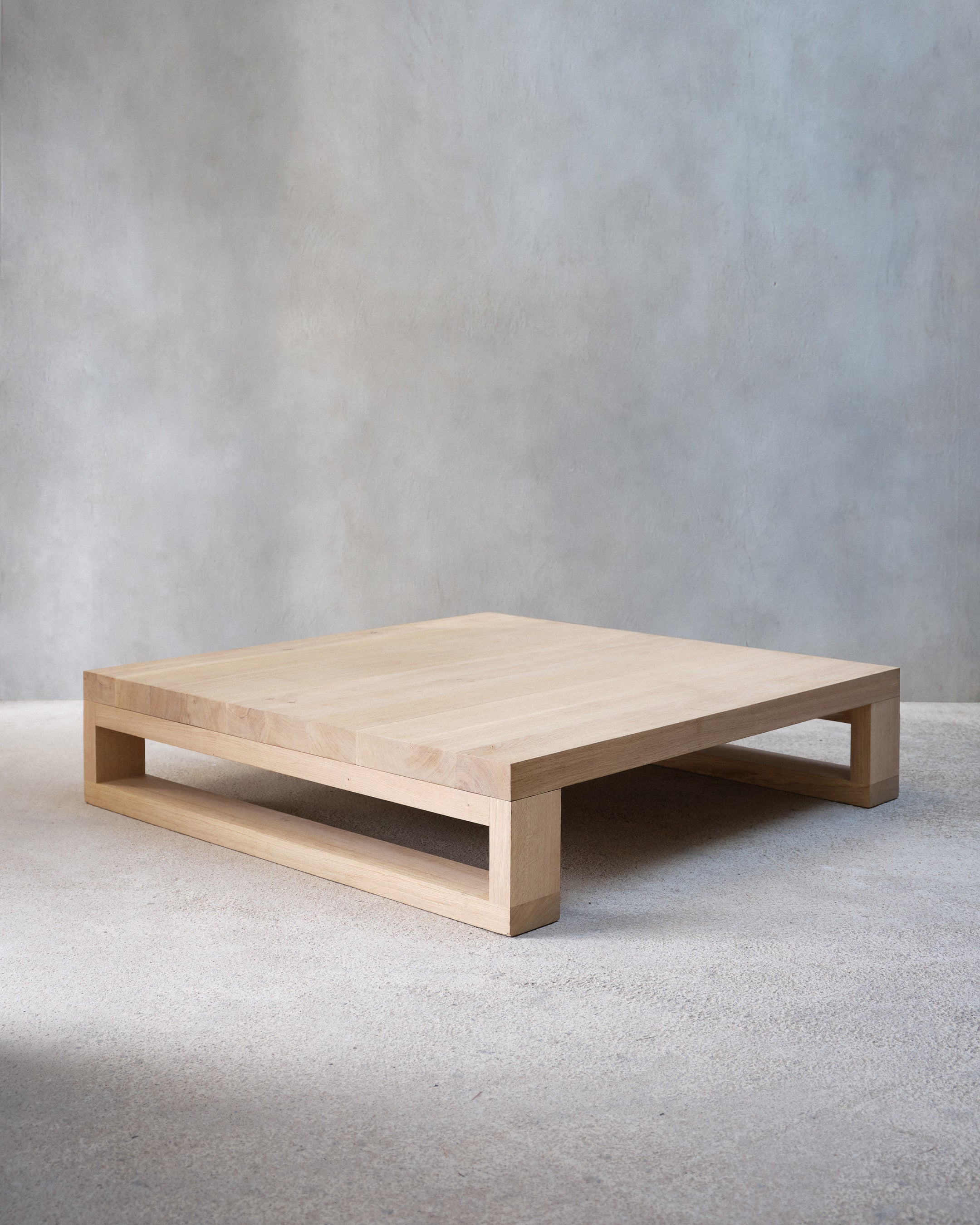 COFFEE TABLE 01​_​W90xD90xH35​_​W150xD45xH35​_​W150xD150xH35​_​¥149,900~¥379,900