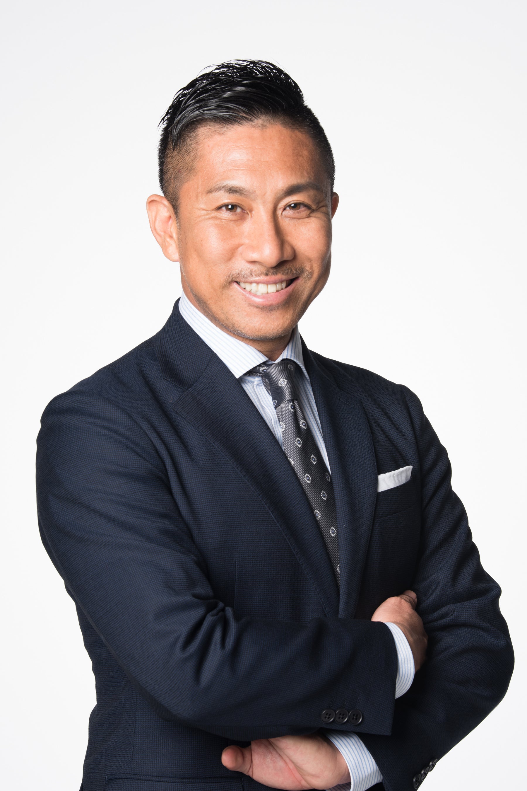 前園 真聖さんが「マイアミの奇跡」のメンバーとYouTube番組で