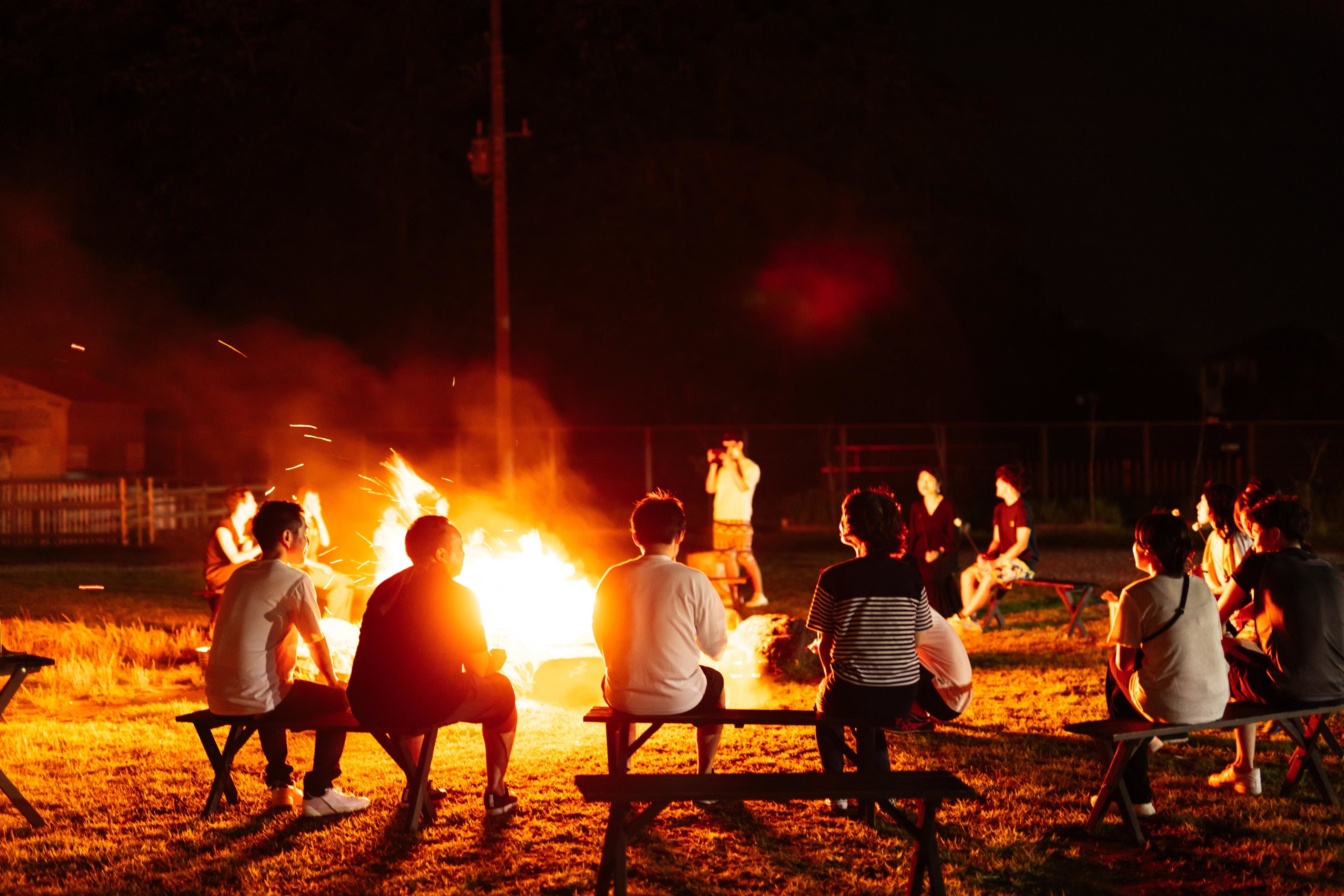 夜はキャンプファイヤー
