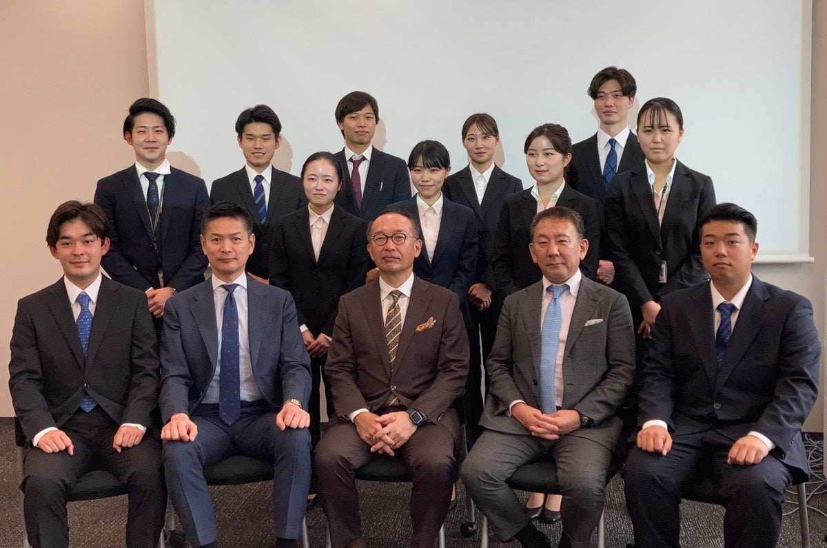 活動歴および当時の関連ビジュアル記録