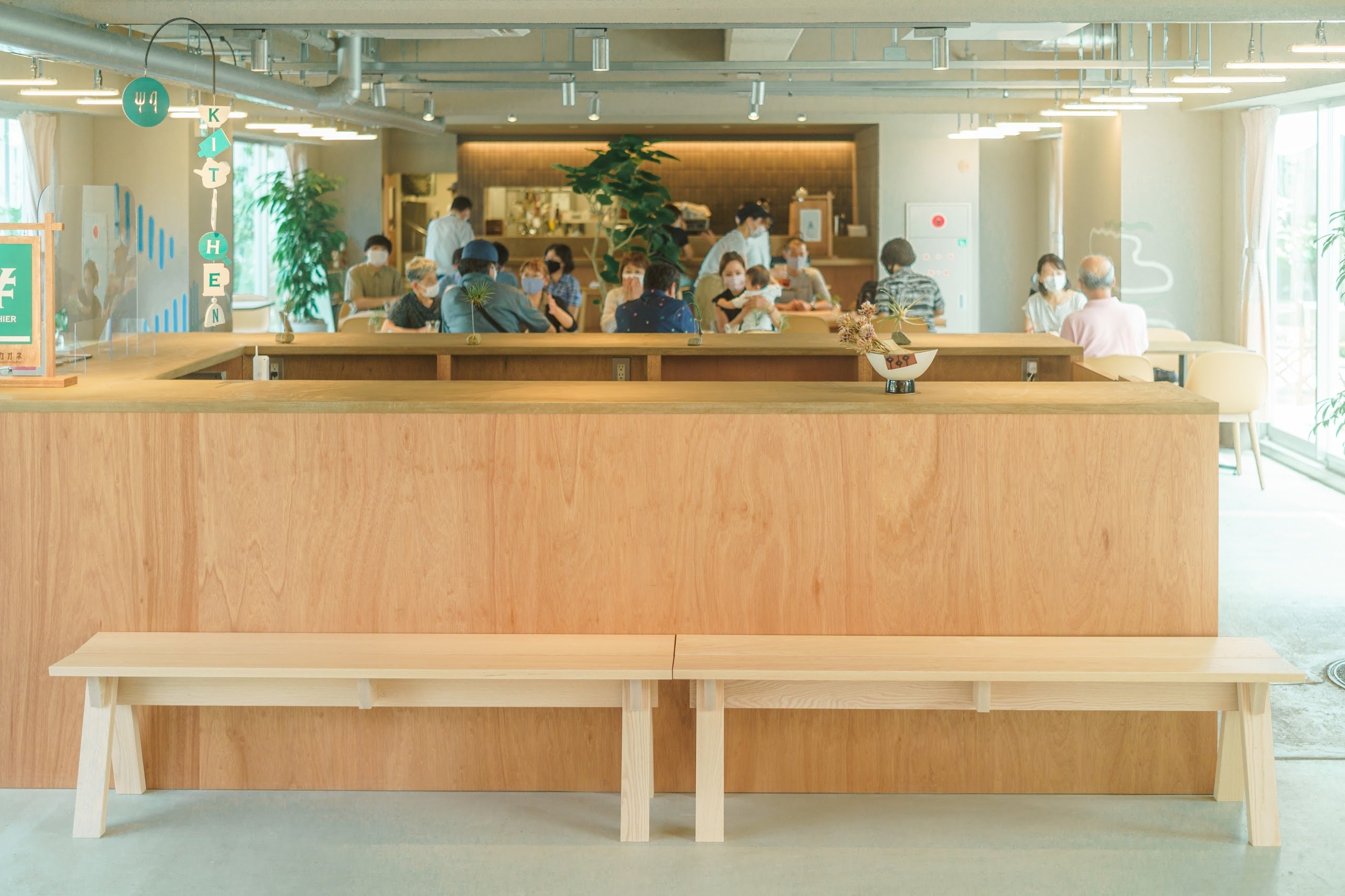 タカオネのカフェでオープニング