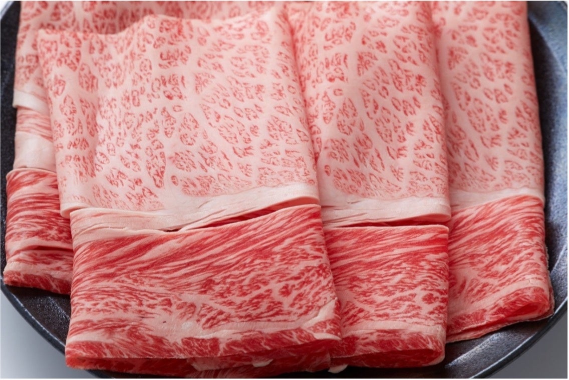 黒毛和牛の美しい脂と赤身のミックス