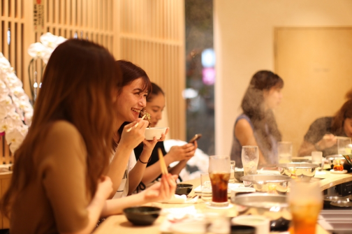 お一人でも、ご友人とも