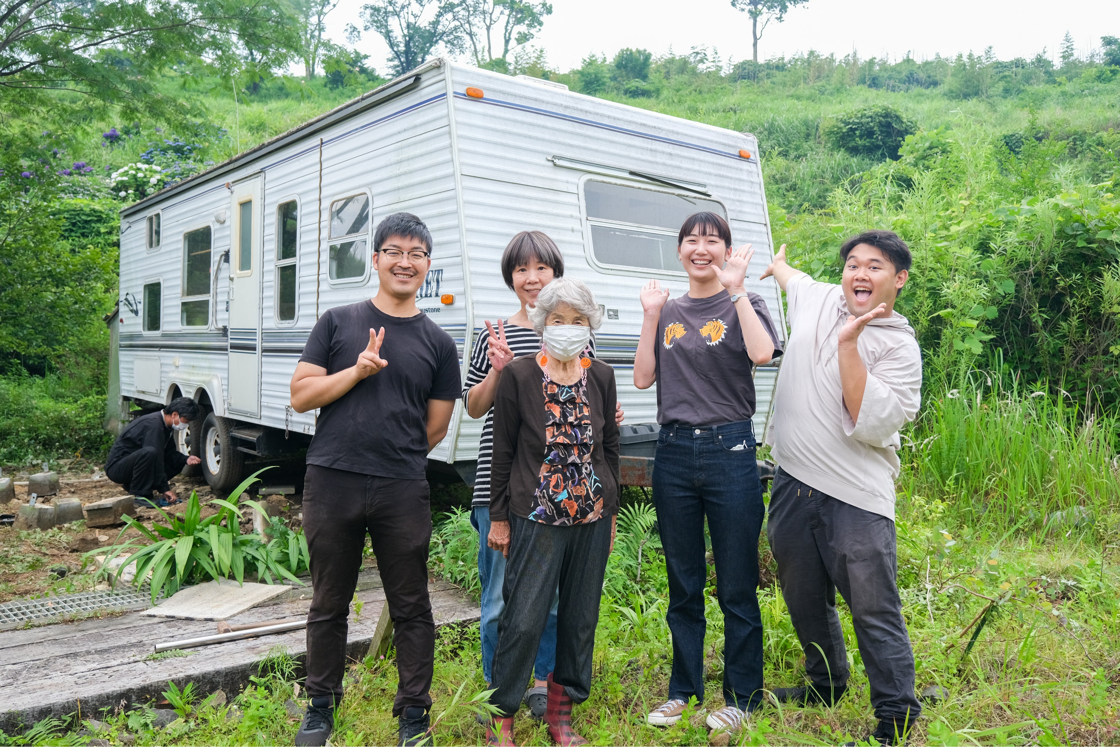 トレーラーの提供者、橋口さん母娘（ALA敷地の元オーナー）