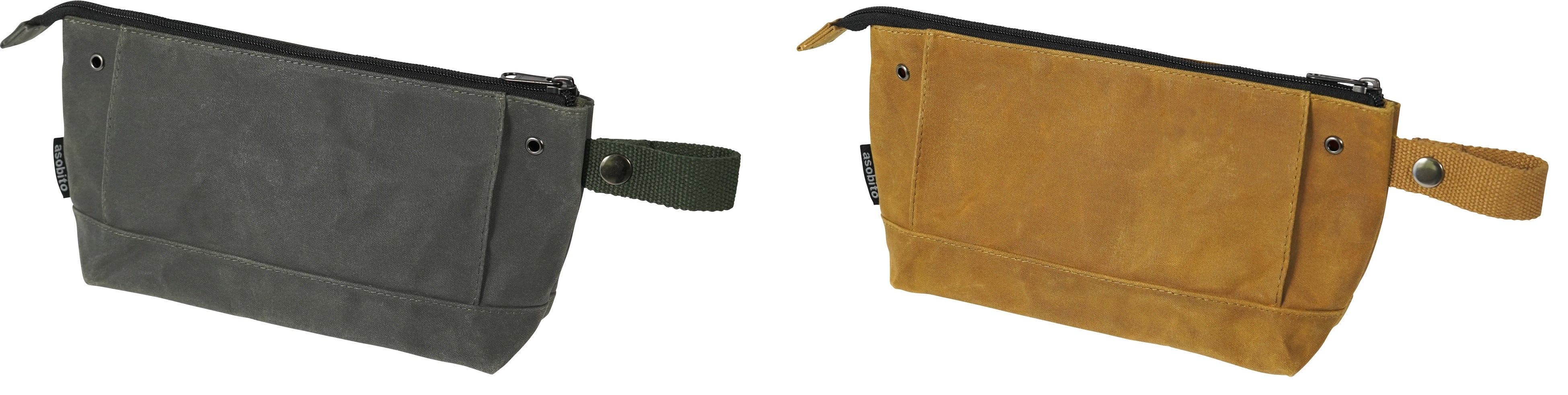 ファスナーを開ける時に持ち手となるループ。ホック付きでハンギングやベルトループに吊り下げが可能。