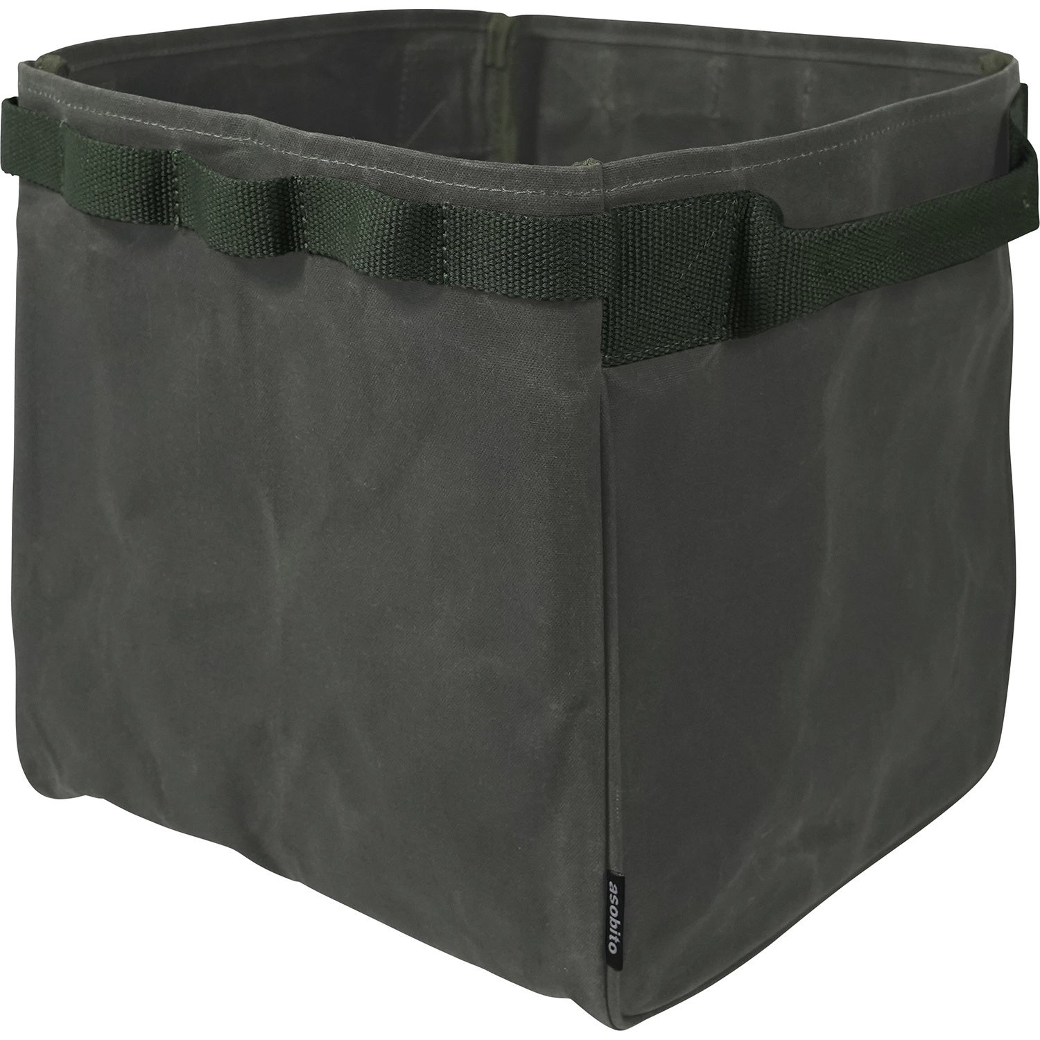 シェラカップ、カラビナなどが掛けられる、ハンギングループ付き。