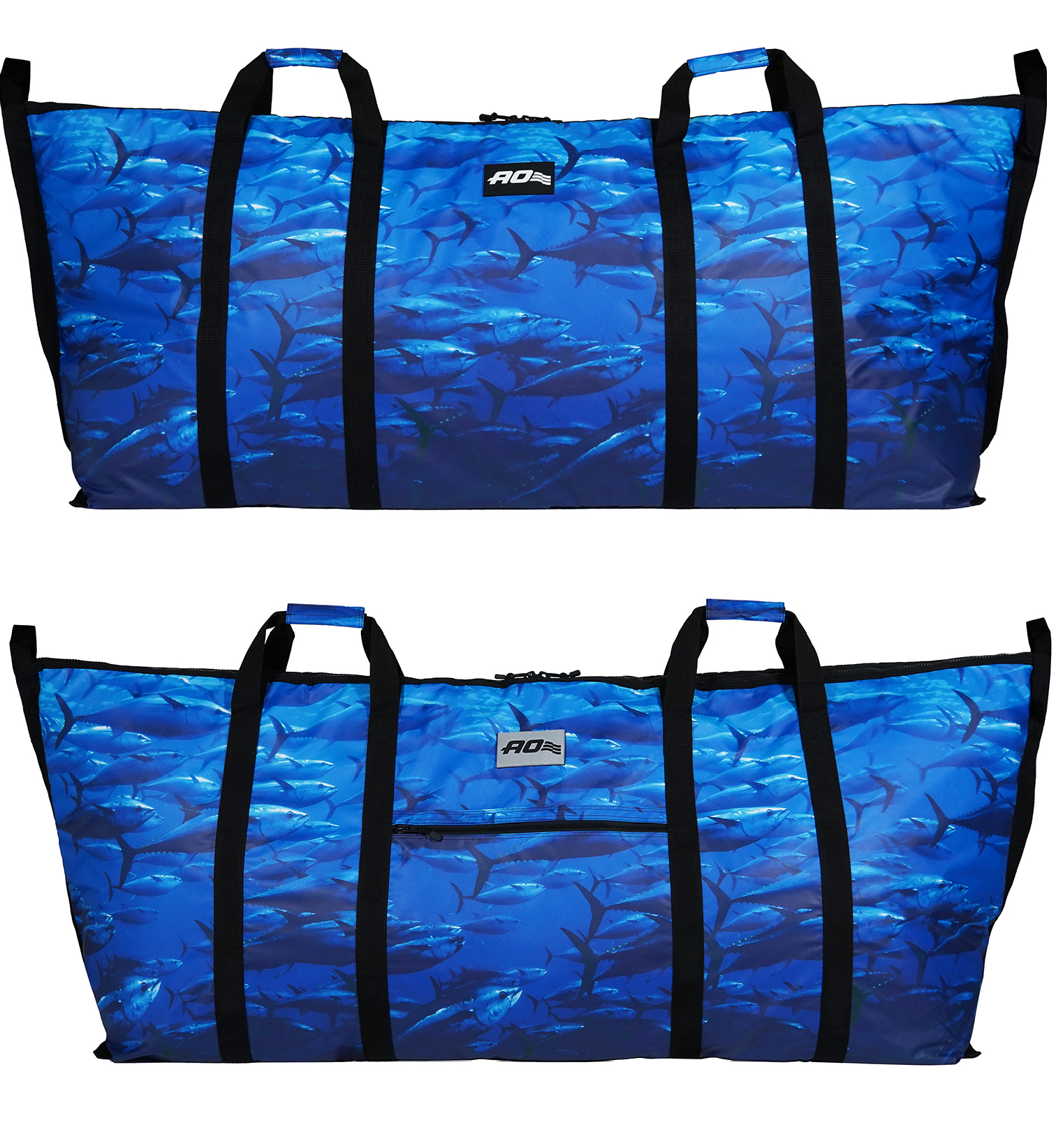 表と裏で表情のことなるロゴワッペン付き