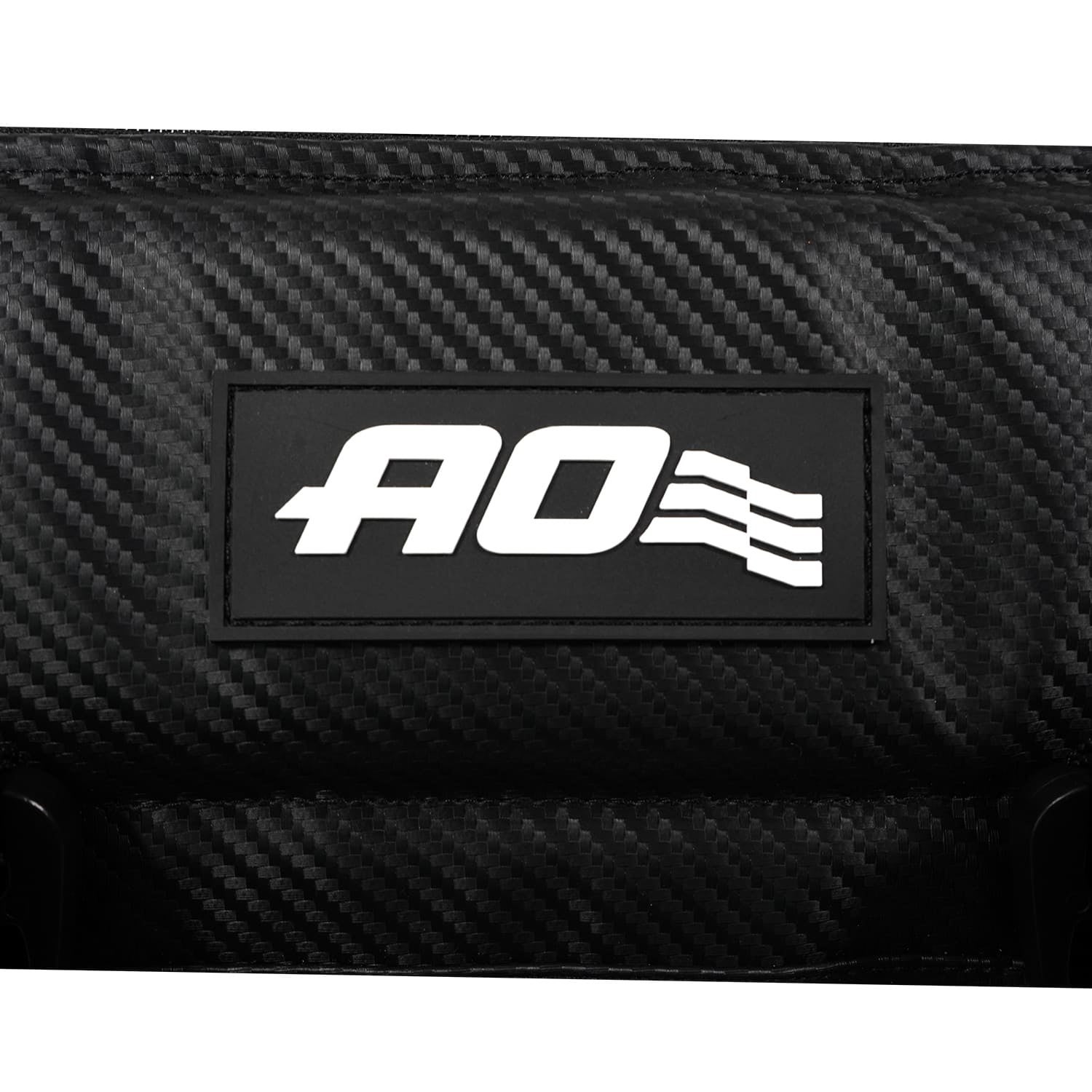 1,000デニールのPVC素材にカーボンファイバー柄のコーティングを施した生地