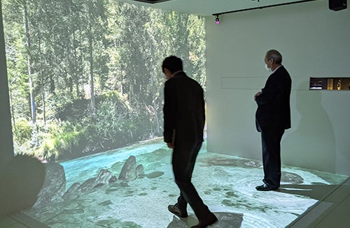 インタラクティブ映像「タップトーク」