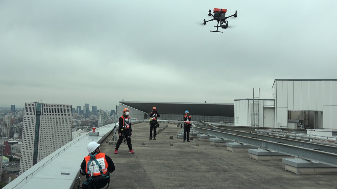 震災等被災時における高層建物屋上へのドローンによる緊急物資輸送の実証実験を実施! | 株式会社ハミングバードのプレスリリース