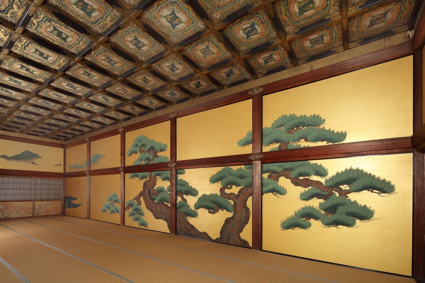 二の丸御殿 式台の間 障壁画《松図》