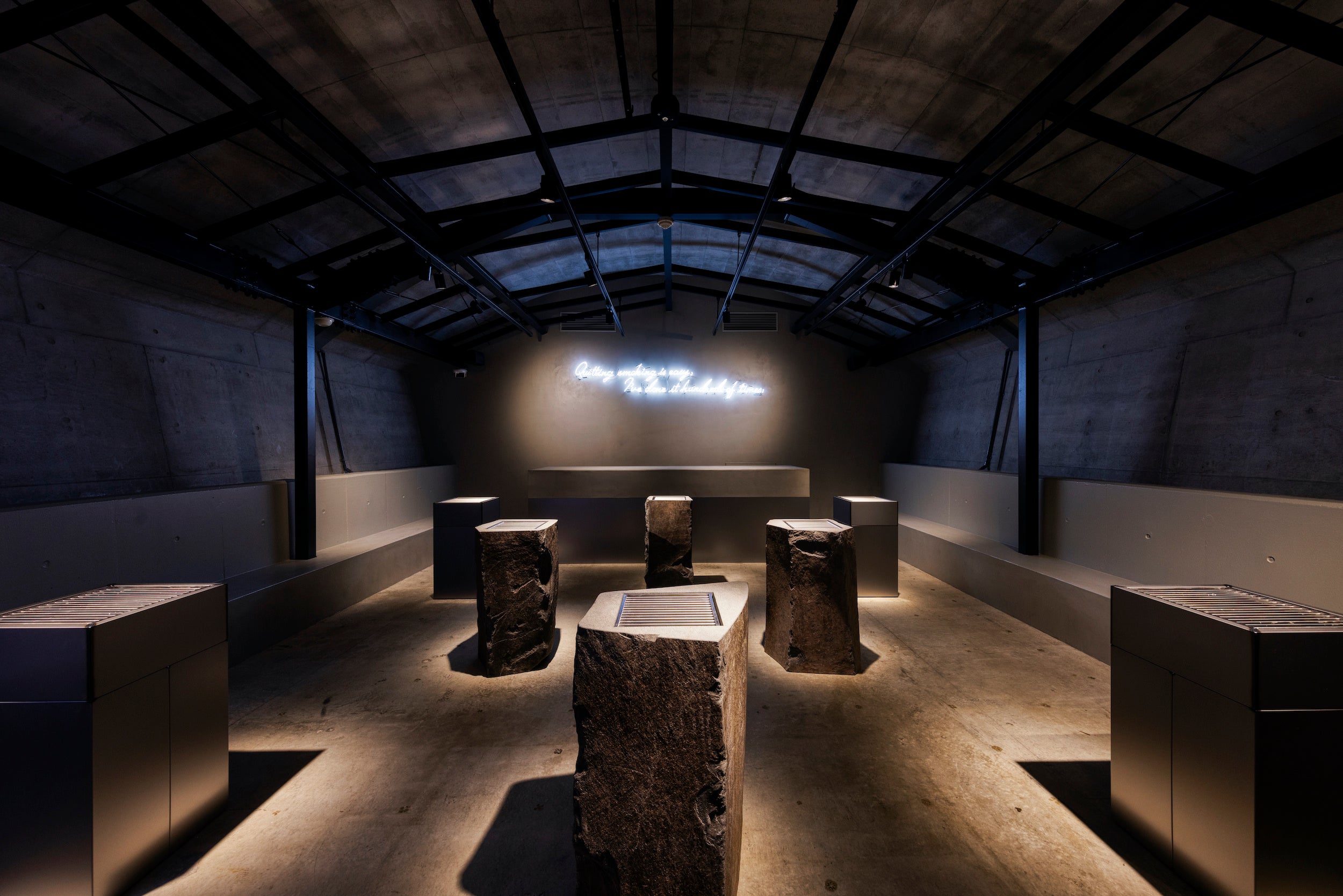 加藤浩次ネーミングによる新しいカタチの喫煙所 「THE TOBACCO 2:50.76