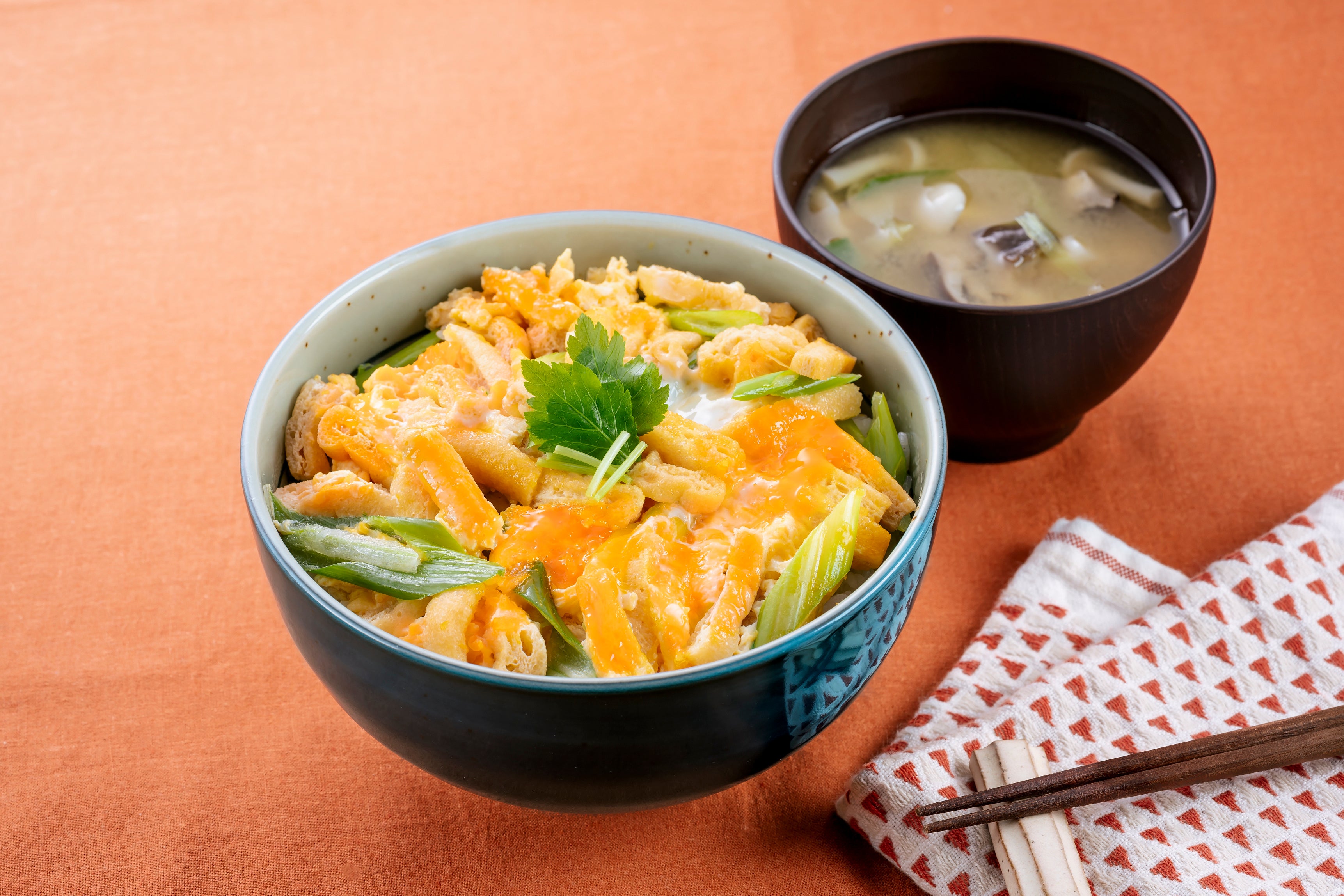 ＜きぬがさ丼＞