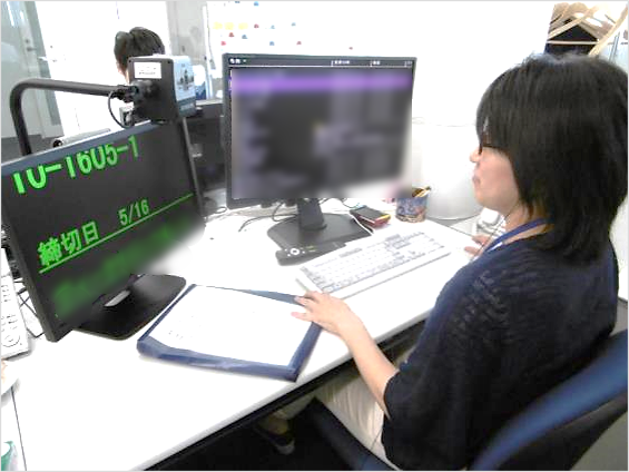 読書拡大器、画面拡大ソフト、音声認識ソフトなどの就労支援機器を導入しています。