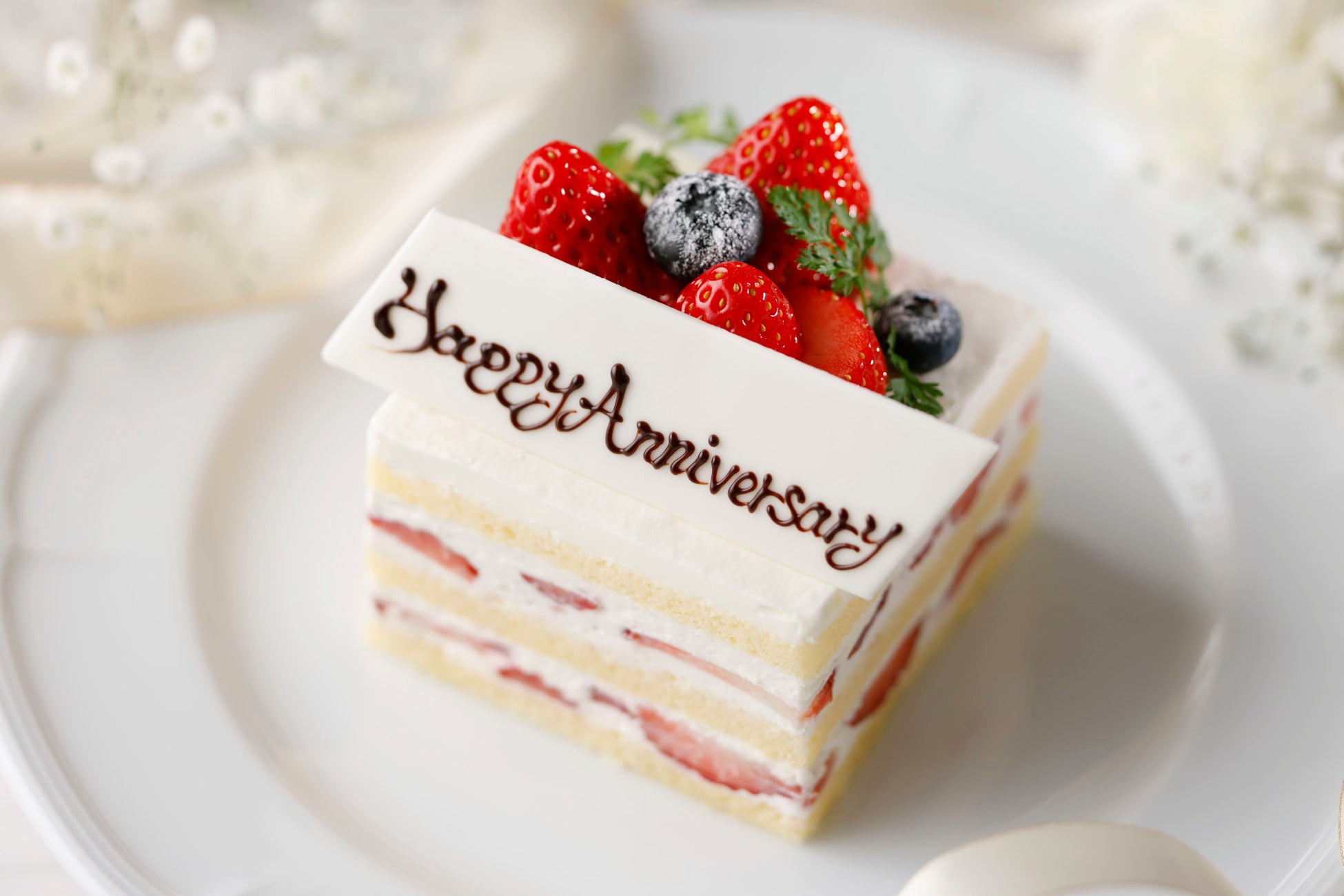 純白のチャペルを貸切ってプロポーズ ディナーコース バラの花束 ケーキ付きプロポーズプラン 株式会社 東京ドームホテルのプレスリリース 純白のチャペルを貸切ってプロポーズ ディナーコース バラの花束 ケーキ付きプロポーズプラン 株式会社 東京ドームホテルのプレスリリース