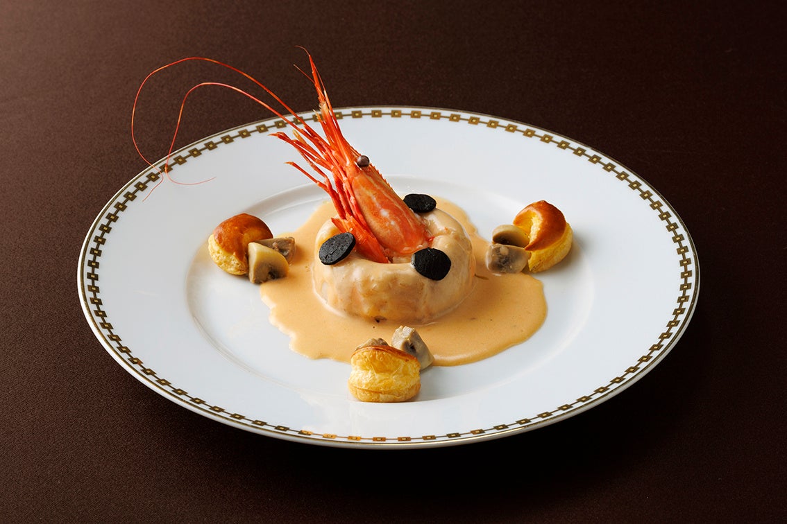 舌平目とオマール海老風味ムースのテユルバン ヴィラレ風
