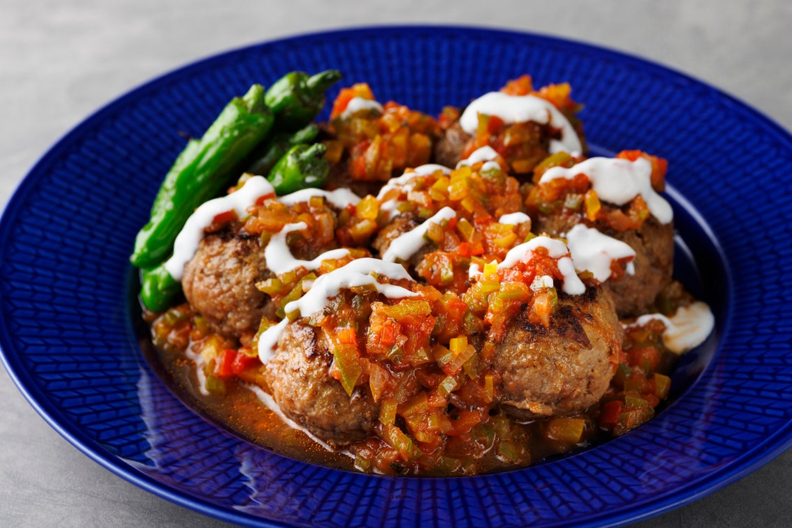 トルコ風ハンバーグ キョフテ ヨーグルトソース（ディナー限定）