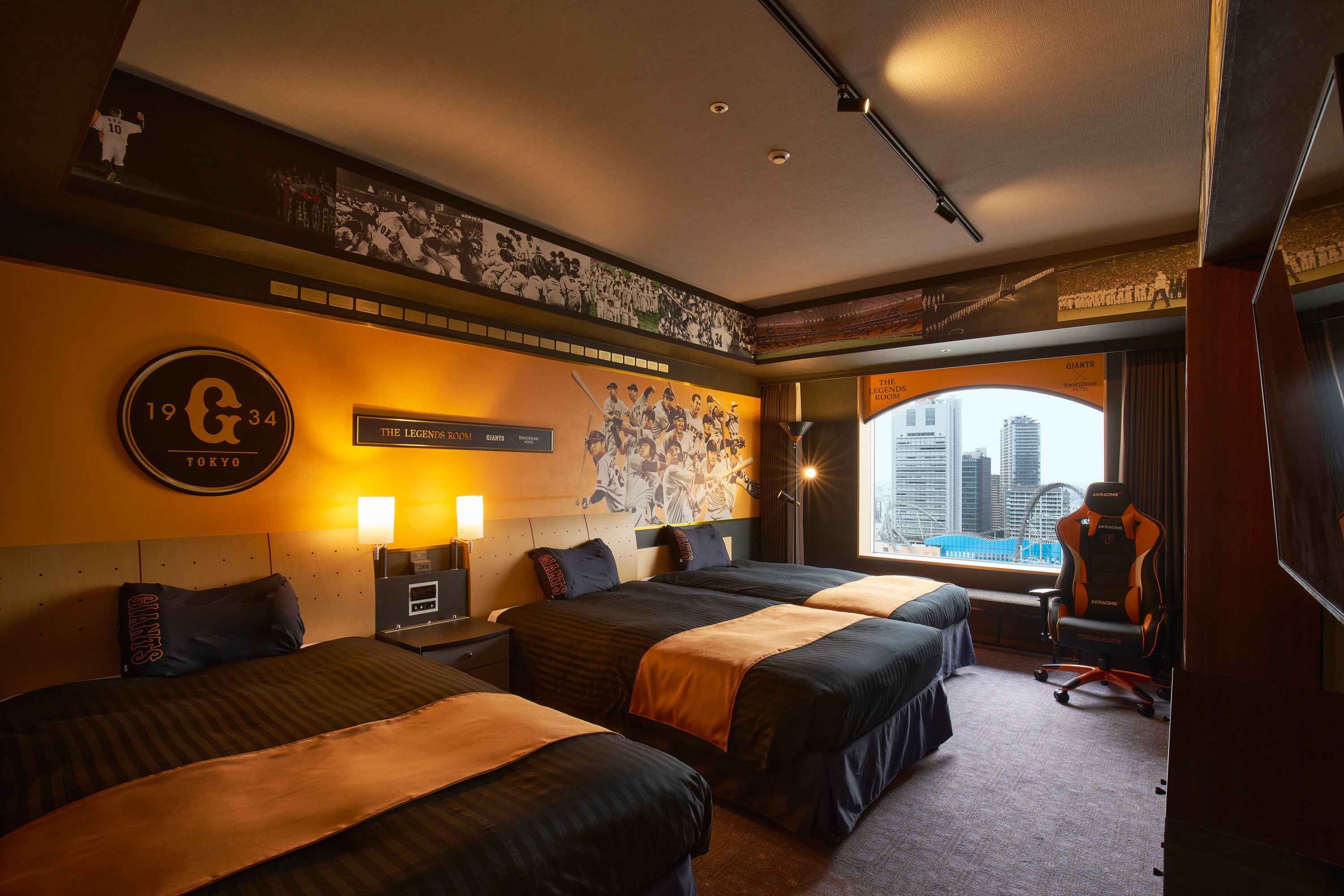 「THE LEGENDS ROOM」