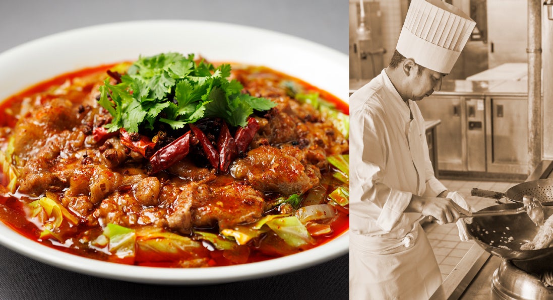 牛肉の水煮 唐辛子と四川花椒の香り油がけ