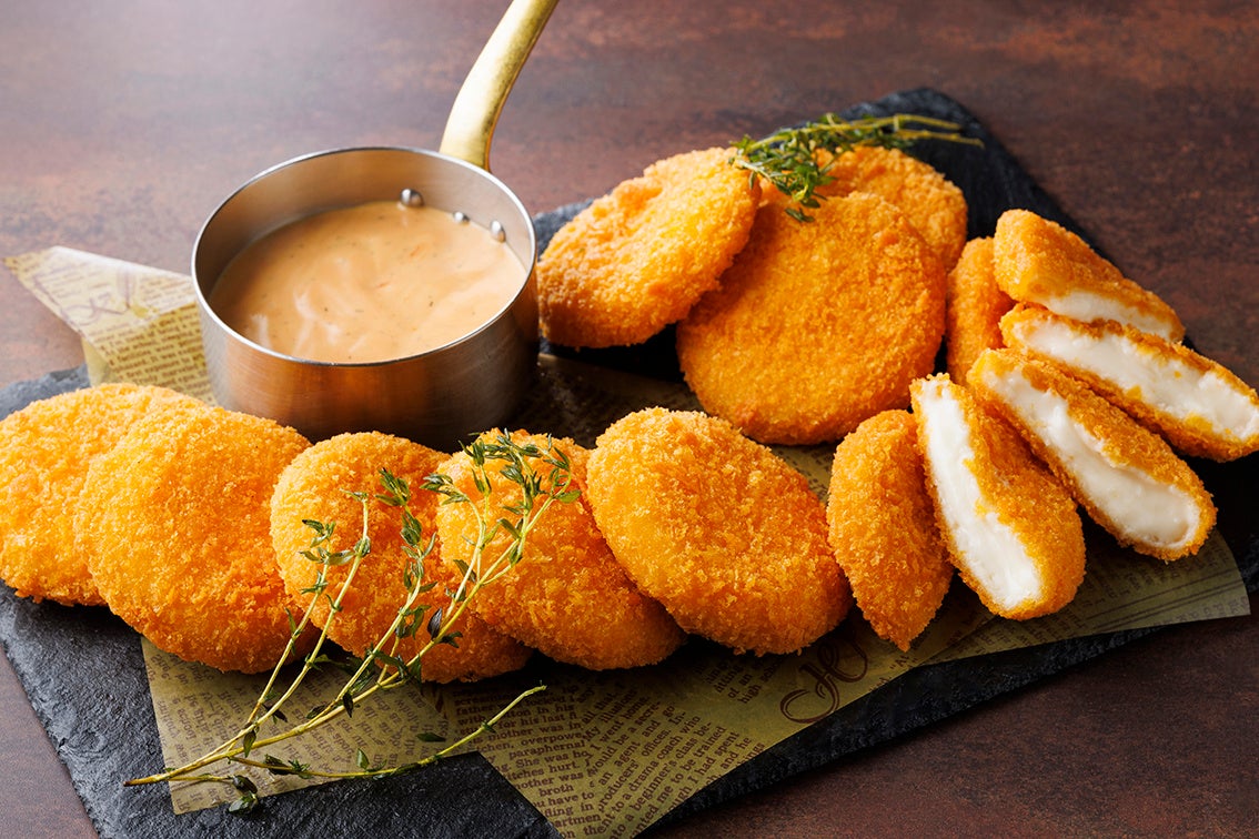 境港産紅ズワイ蟹入りクリームコロッケ オーロラソース