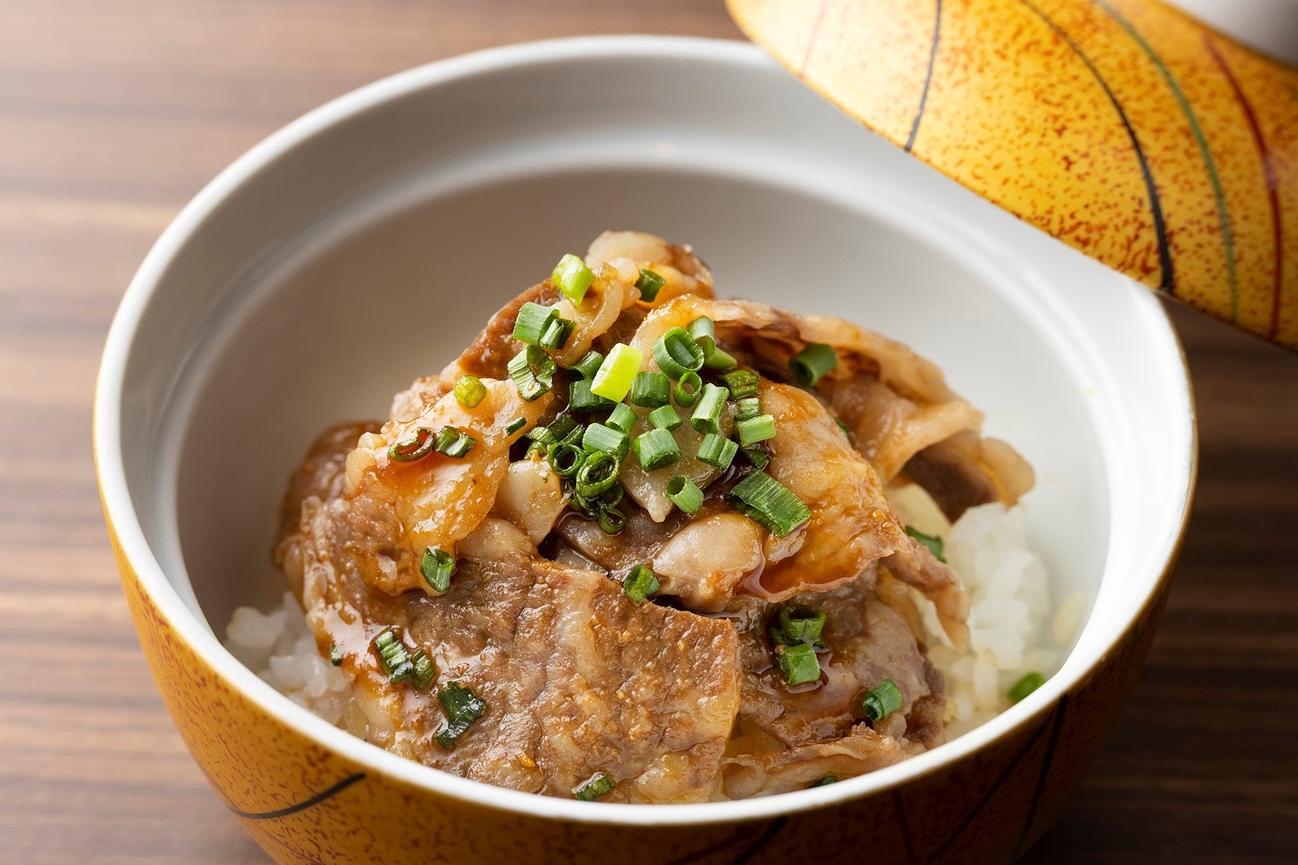 ＜オプションメニュー＞【北海道】リブロース牛しぐれ丼