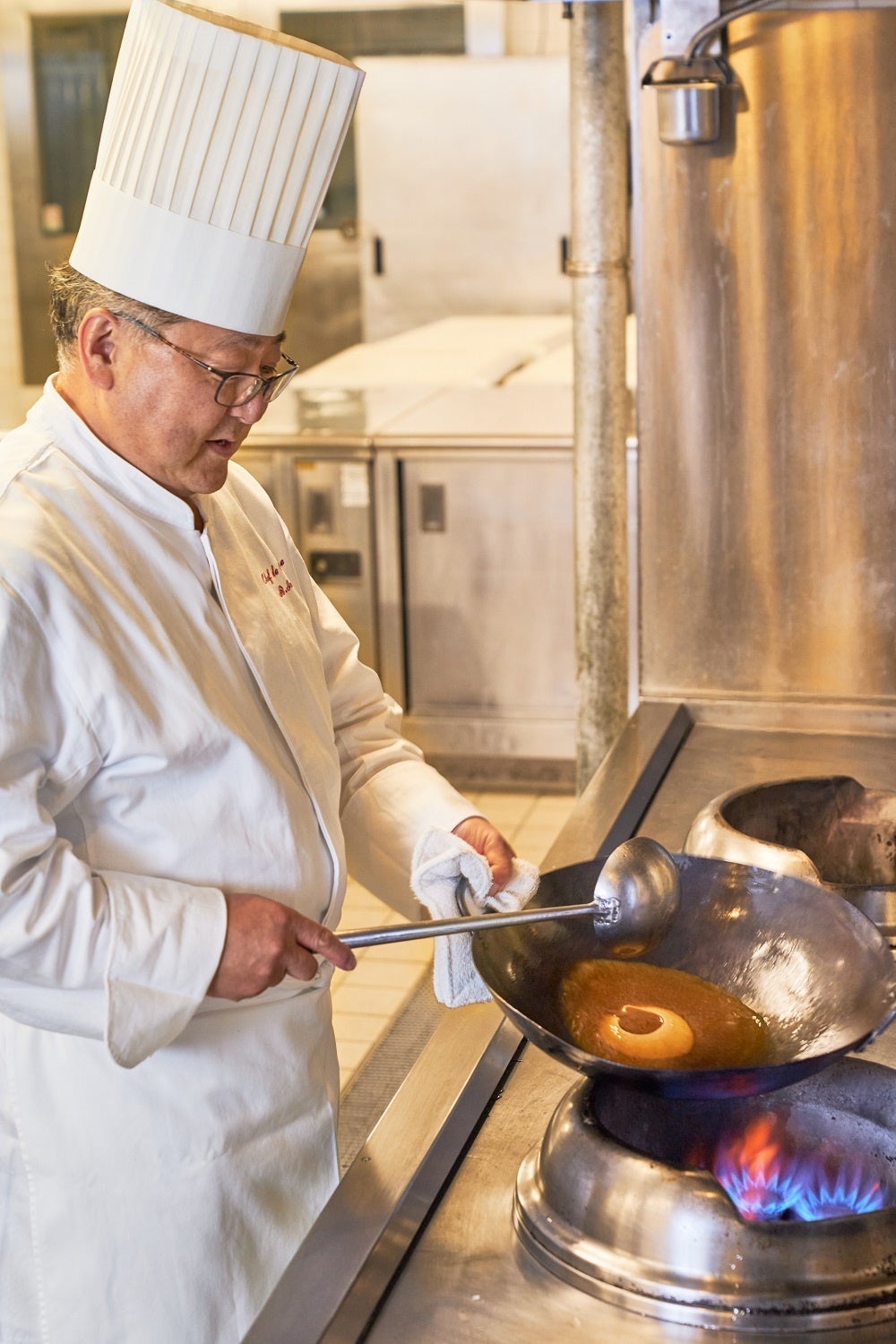 料理長 稲飯龍典