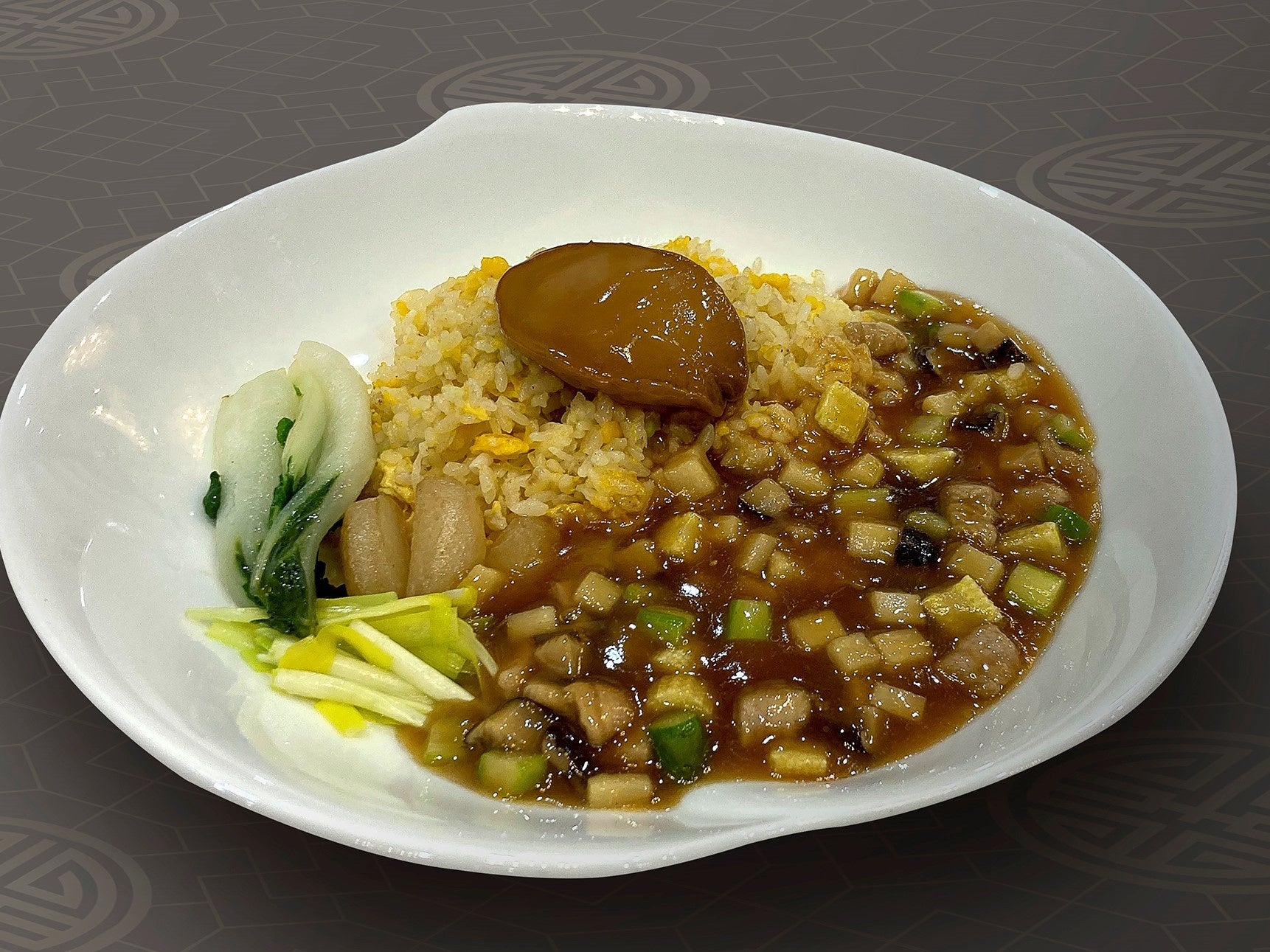 「鮑入り福建炒飯」