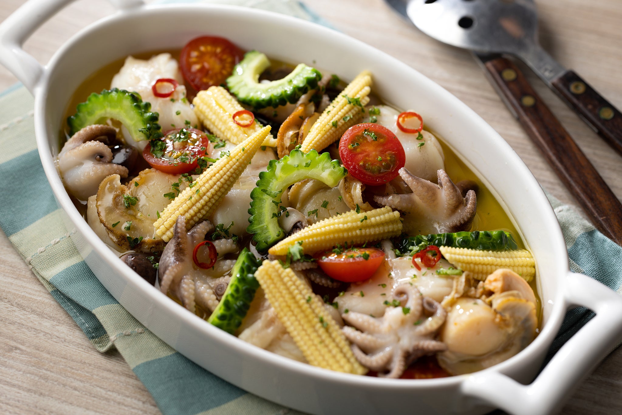 シーフードと夏野菜のアヒージョ（ランチ限定）