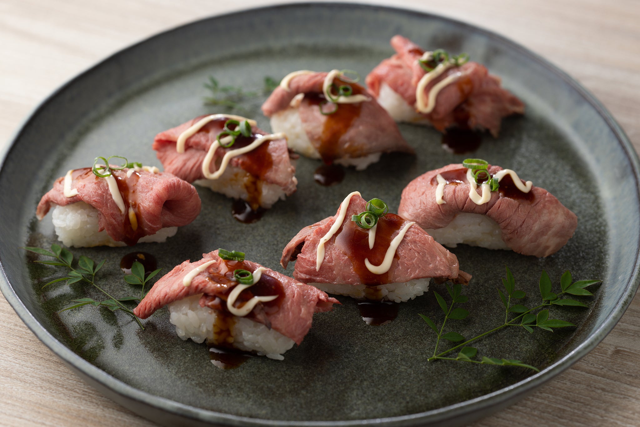 和牛ローストビーフ寿司（ランチ限定）