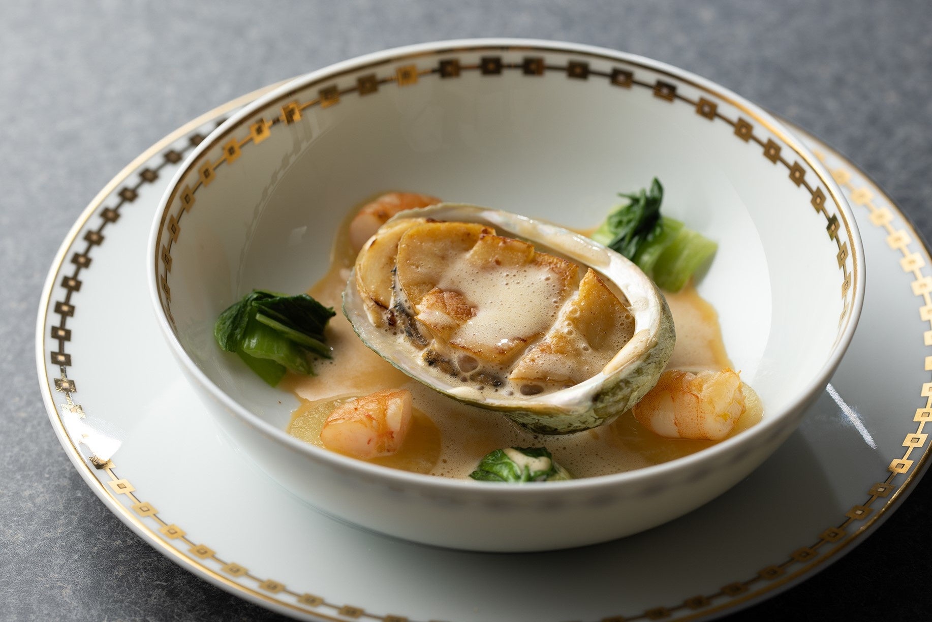 鮑と海老のフリカッセ オレンジの香り