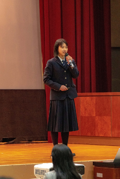 「家庭内のアンコンシャスバイアスを無くす」発表の様子