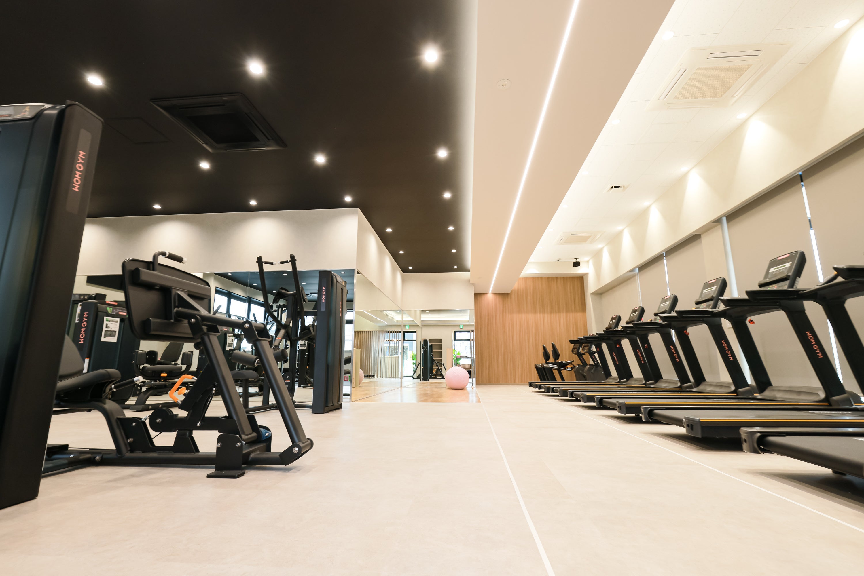 WOMGYM会津若松店トレーニングエリア