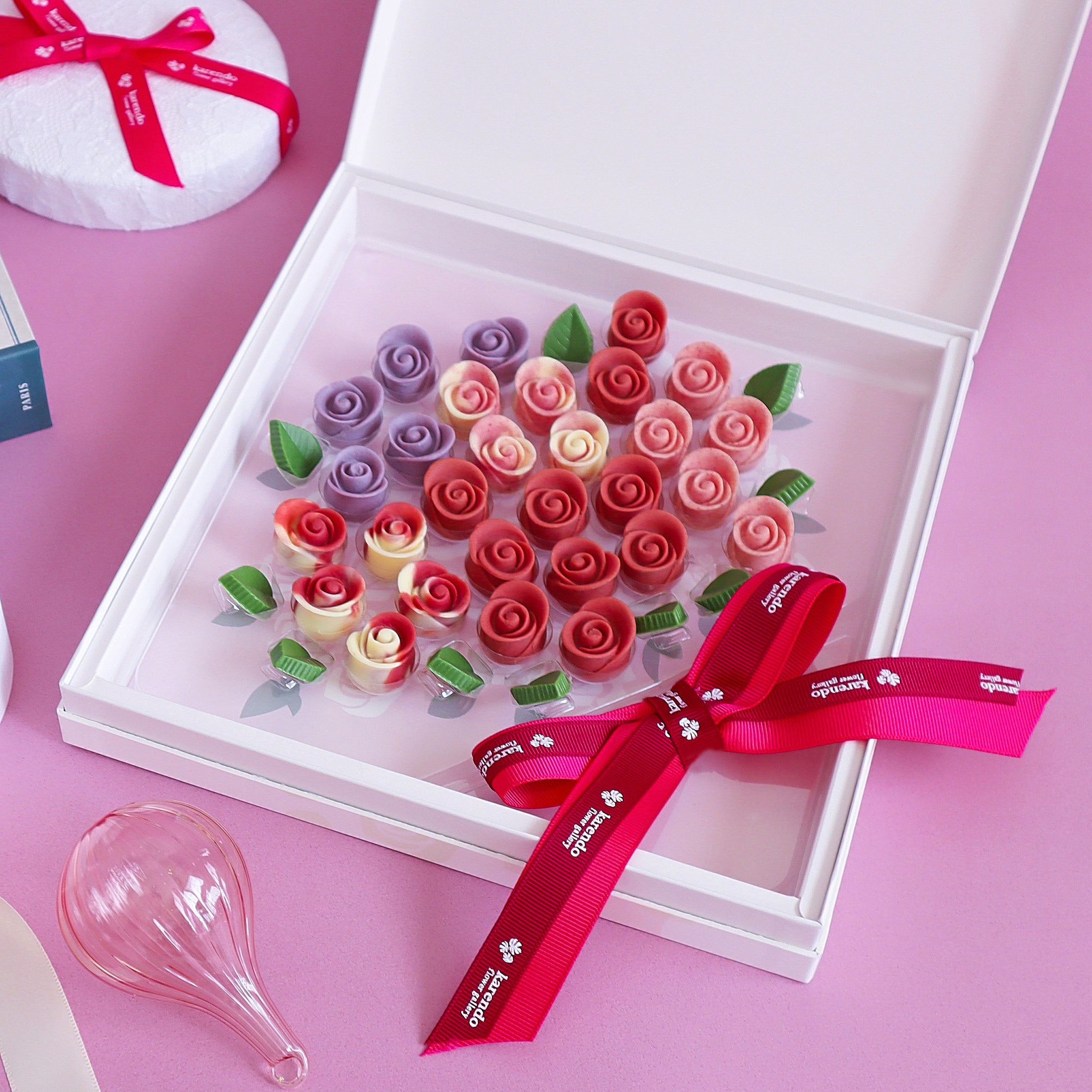お花屋さんが作る、クリスマスを彩る”ダリア”カラーをイメージ