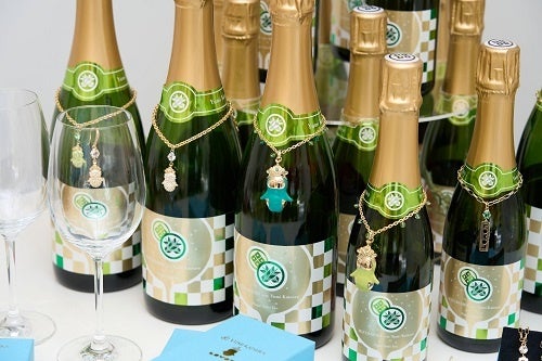 ▲ユミカツラがプロデュースしたLOVOTモチーフのジュエリー