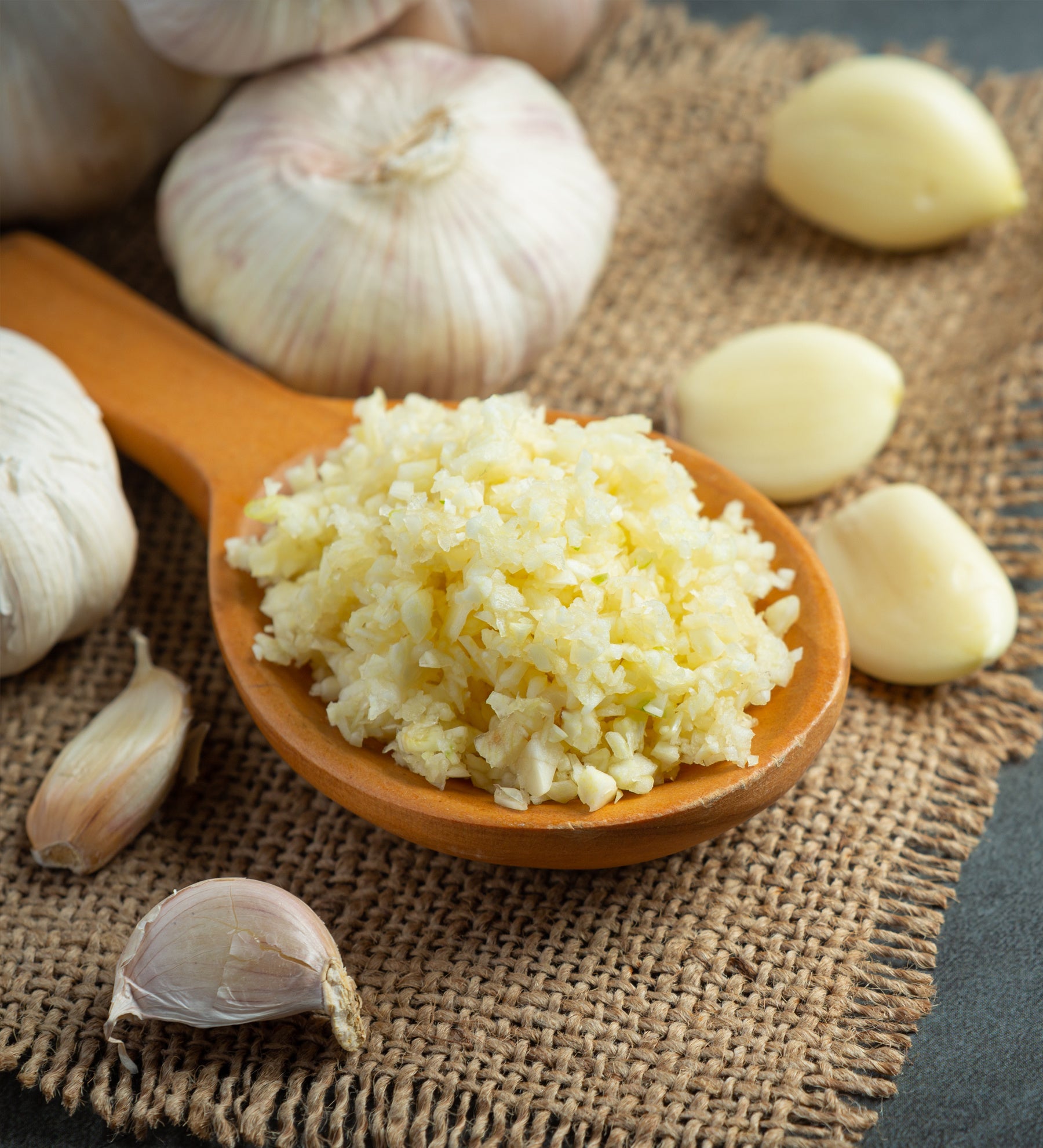 香りを立たせる「刻みにんにく」