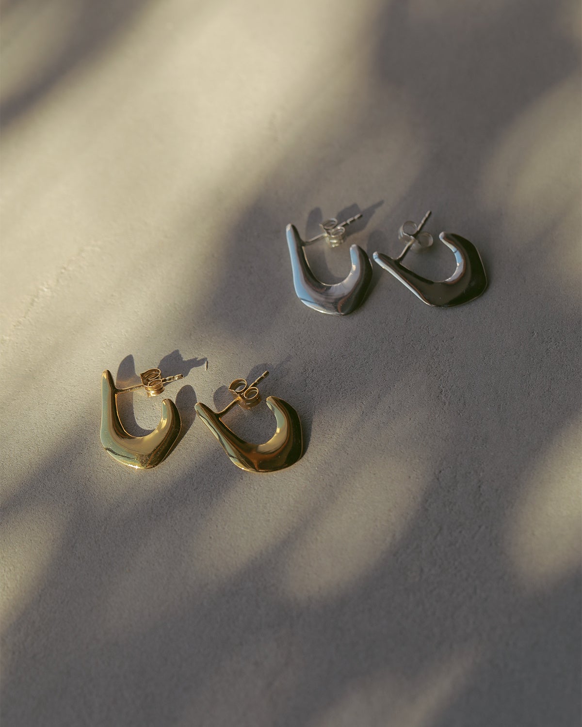 【BYOKA×MANOF】Distortion Pierced Earrings