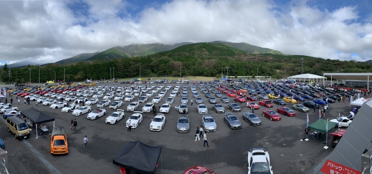 富士スピードウェイイベント広場（協力スープラオーナーズクラブ）