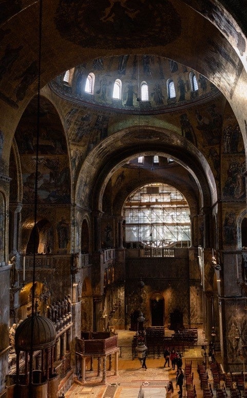 サン・マルコ寺院の説教壇 （修復後）