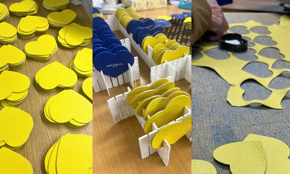 支援アイテムの制作の様子（自社工房にて）