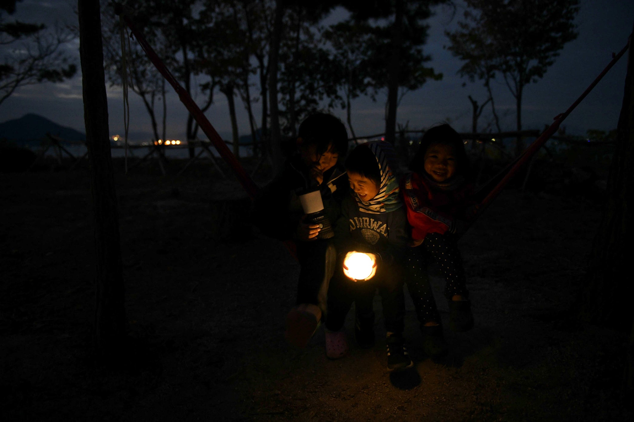 冊子の中にはオフショットも満載！
