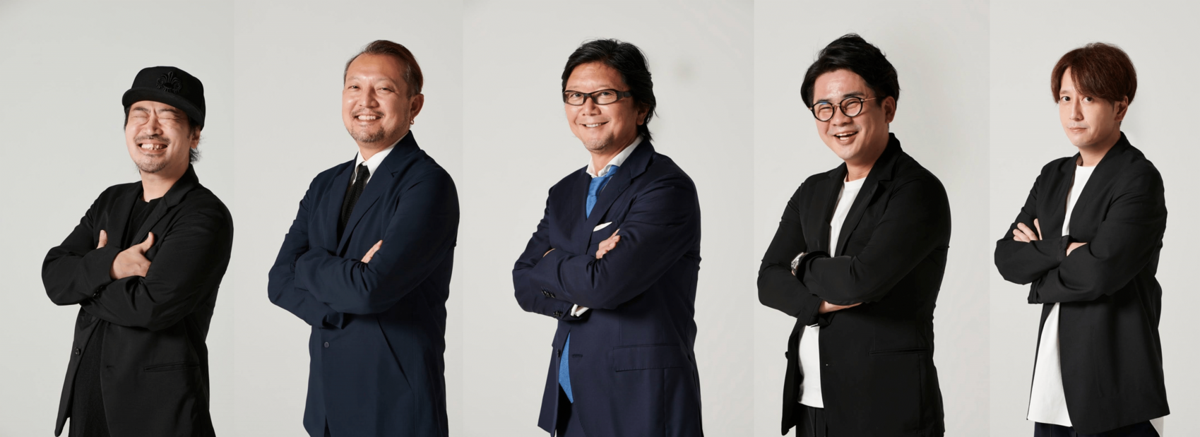 榊原敬太（写真左から1番目）と株式会社イグナイトの主要メンバー陣