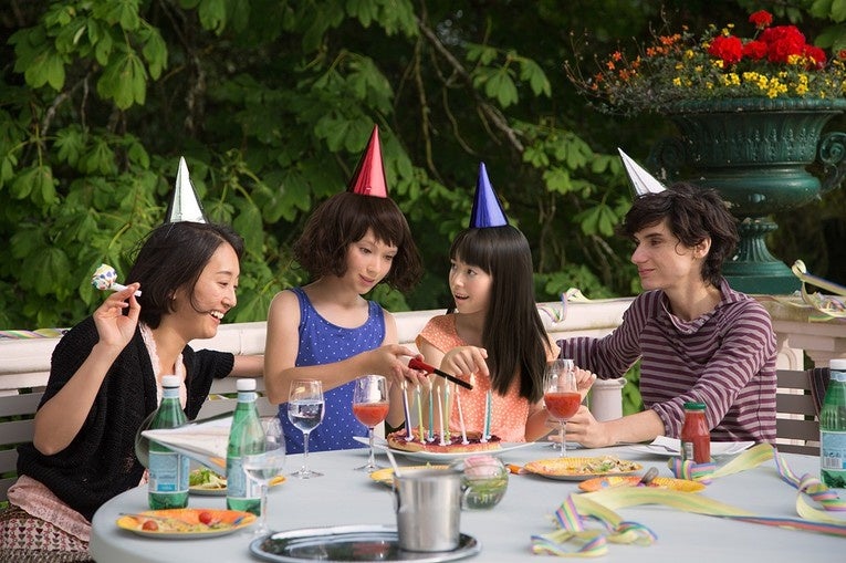 ©Ai Hasegawa『（不）可能な子供、01：朝子とモリガの場合』