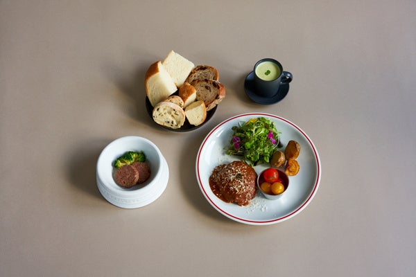 【愛犬といっしょプレート】北海道産 エゾ鹿100％ハンバーグプレート (¥1,529)