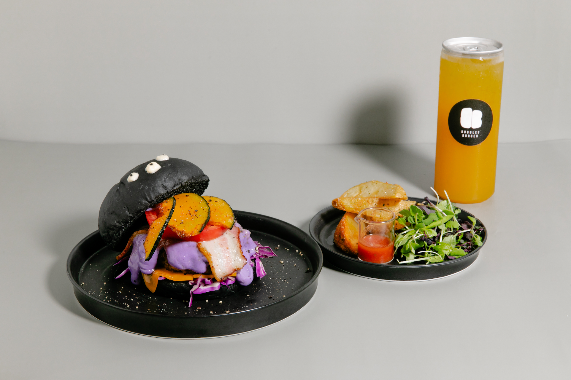 ■HELLOWEEN BURGER SET：￥1,630(税込)