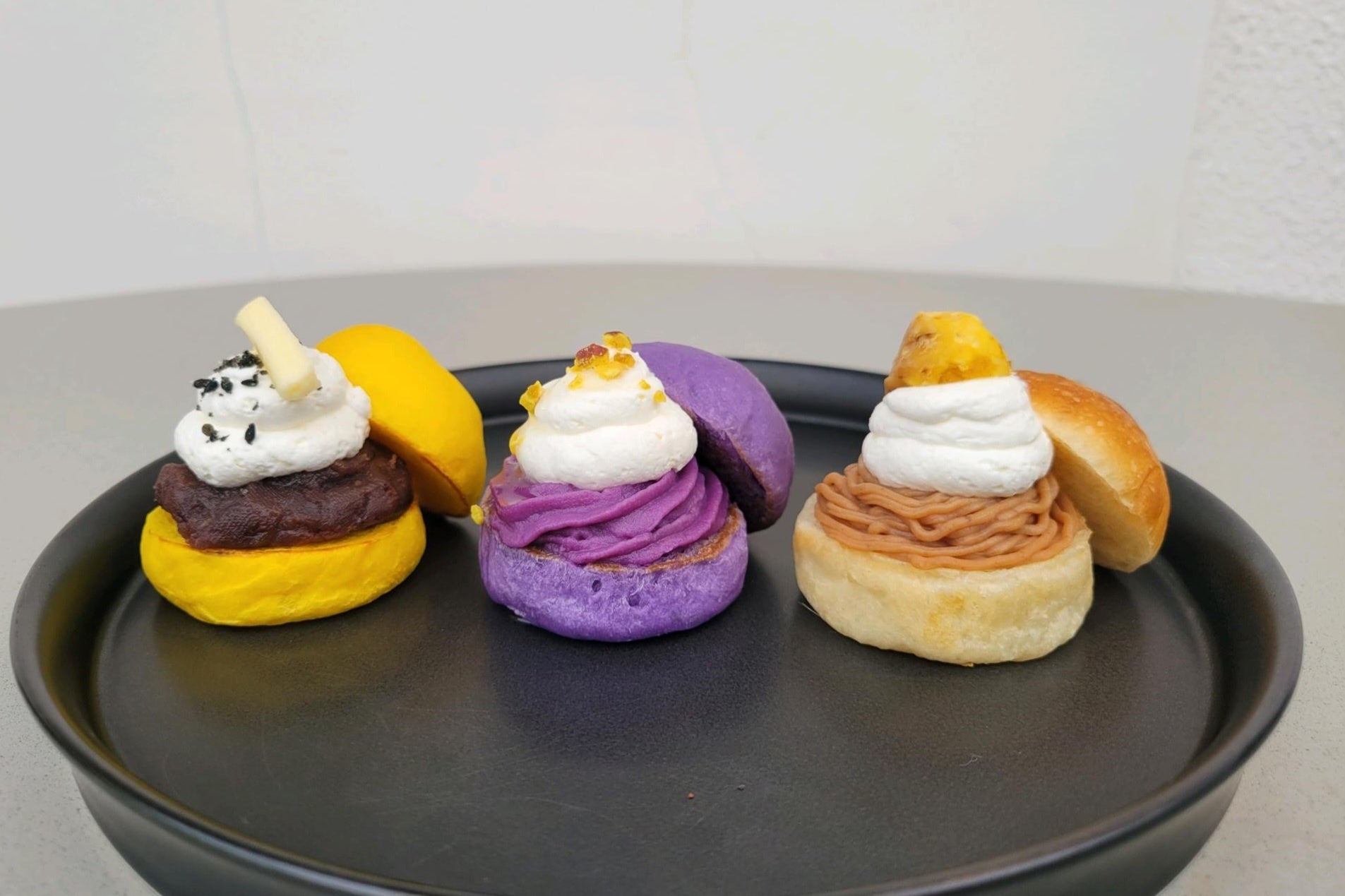 スイーツバーガー3種：各種¥250(税込)