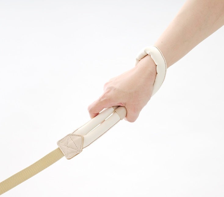 ポイント③ お散歩中の手抜けを防止する調節機能付きリード