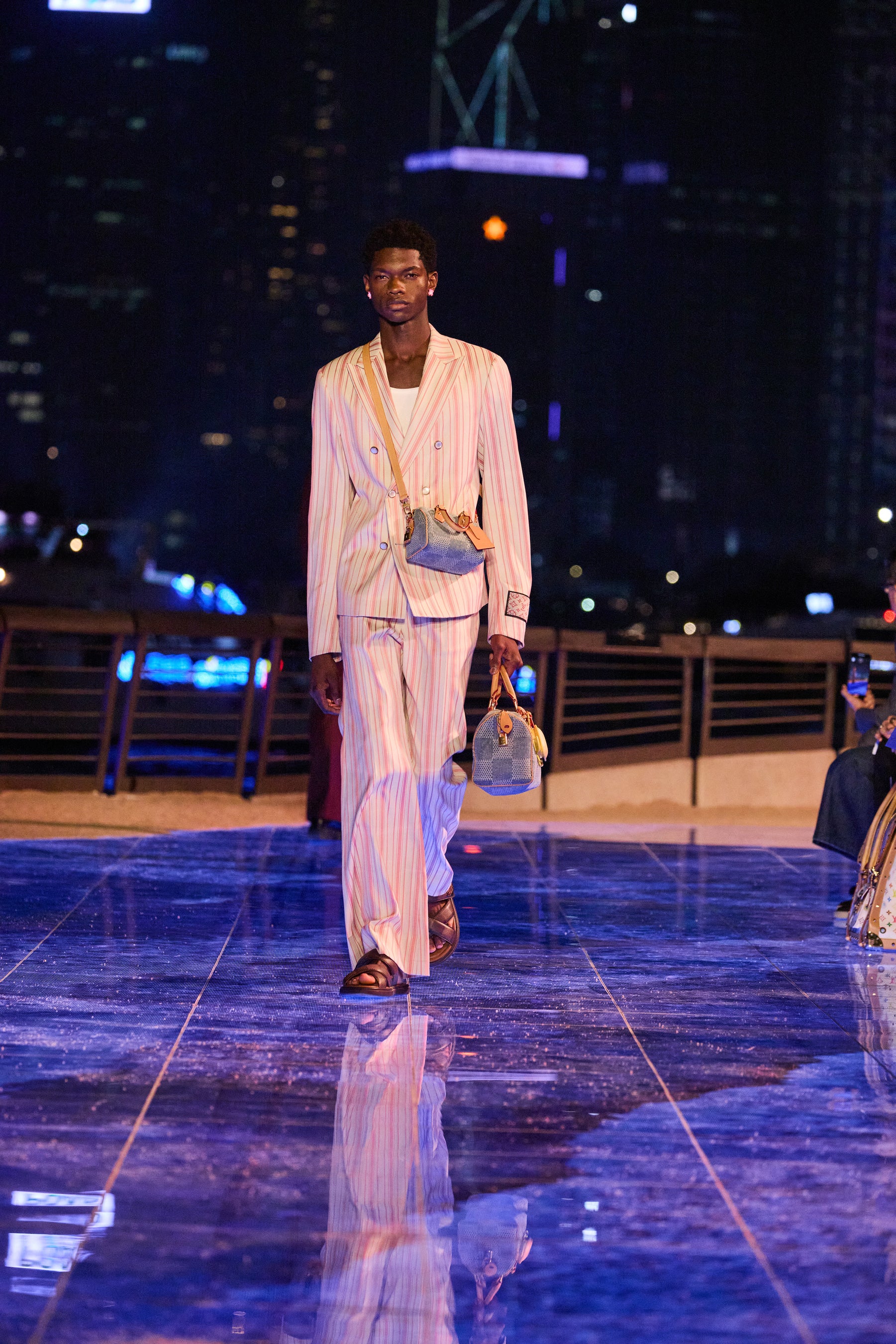 LOUIS VUITTON 2024プレコレクション キーポル ファレル ルイ·ヴィトン】2024プレフォール メンズ·コレクションを発表