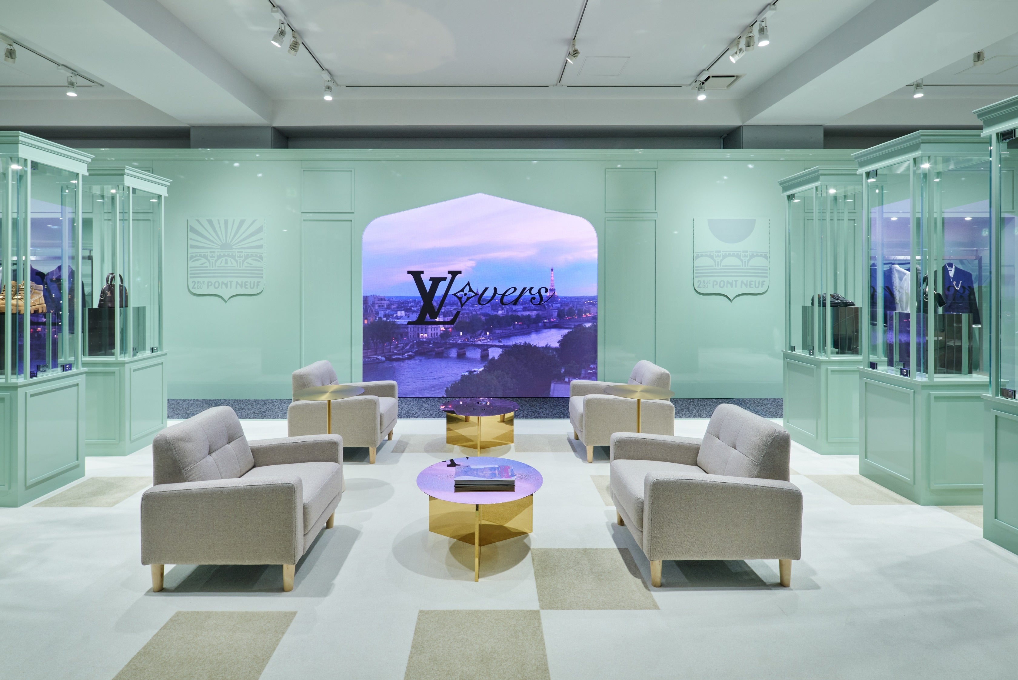 内観 6  © LOUIS VUITTON